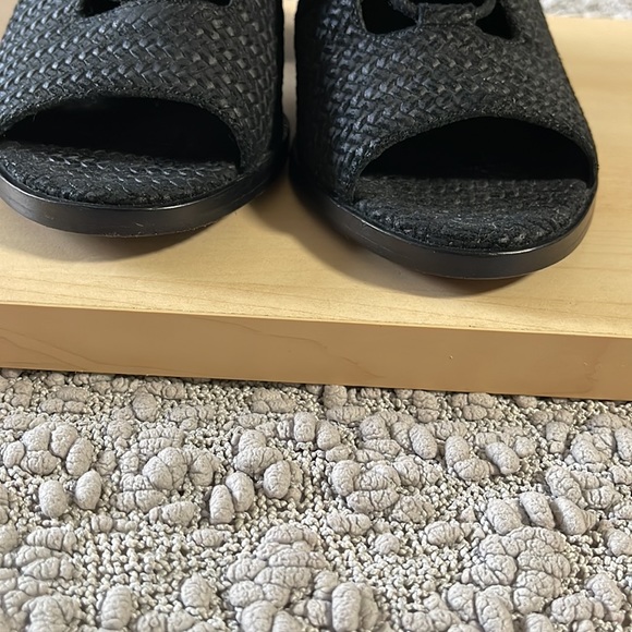 Eileen Fisher Slew Lace Up Booties Peep Toe 9 shoe - Picture 4 of 9